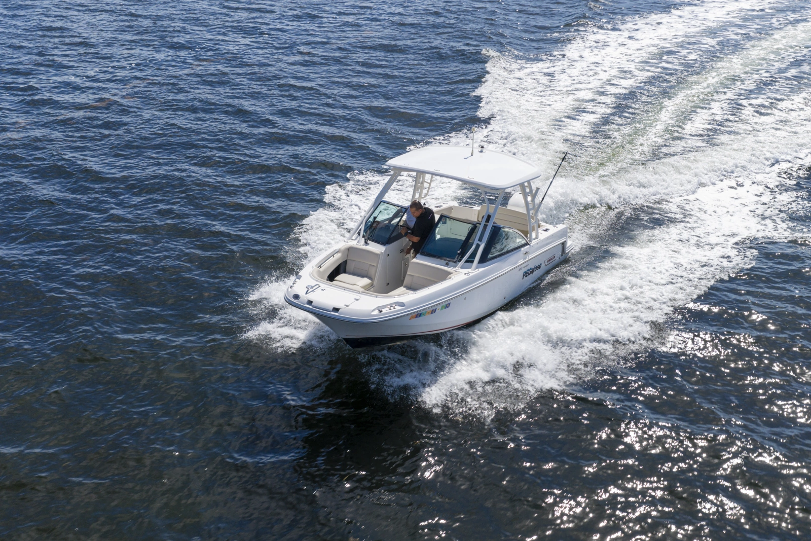 2016 Boston Whaler 230 VANTAGE