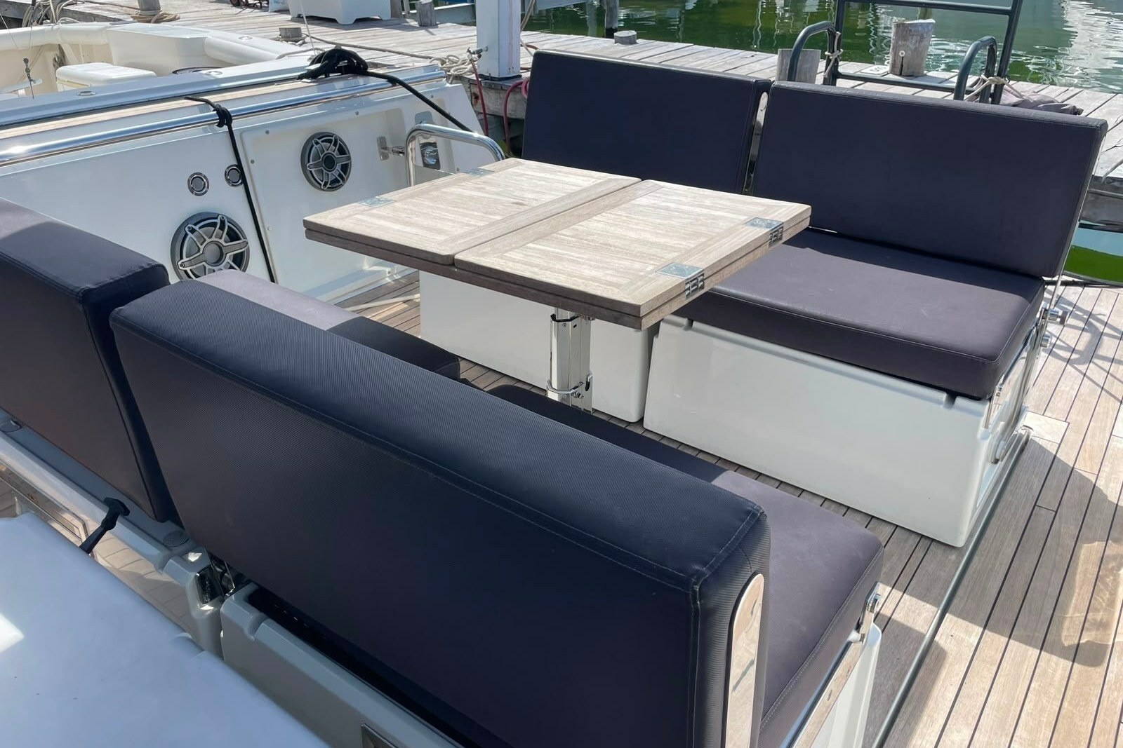 2021 Fjord 38 Open