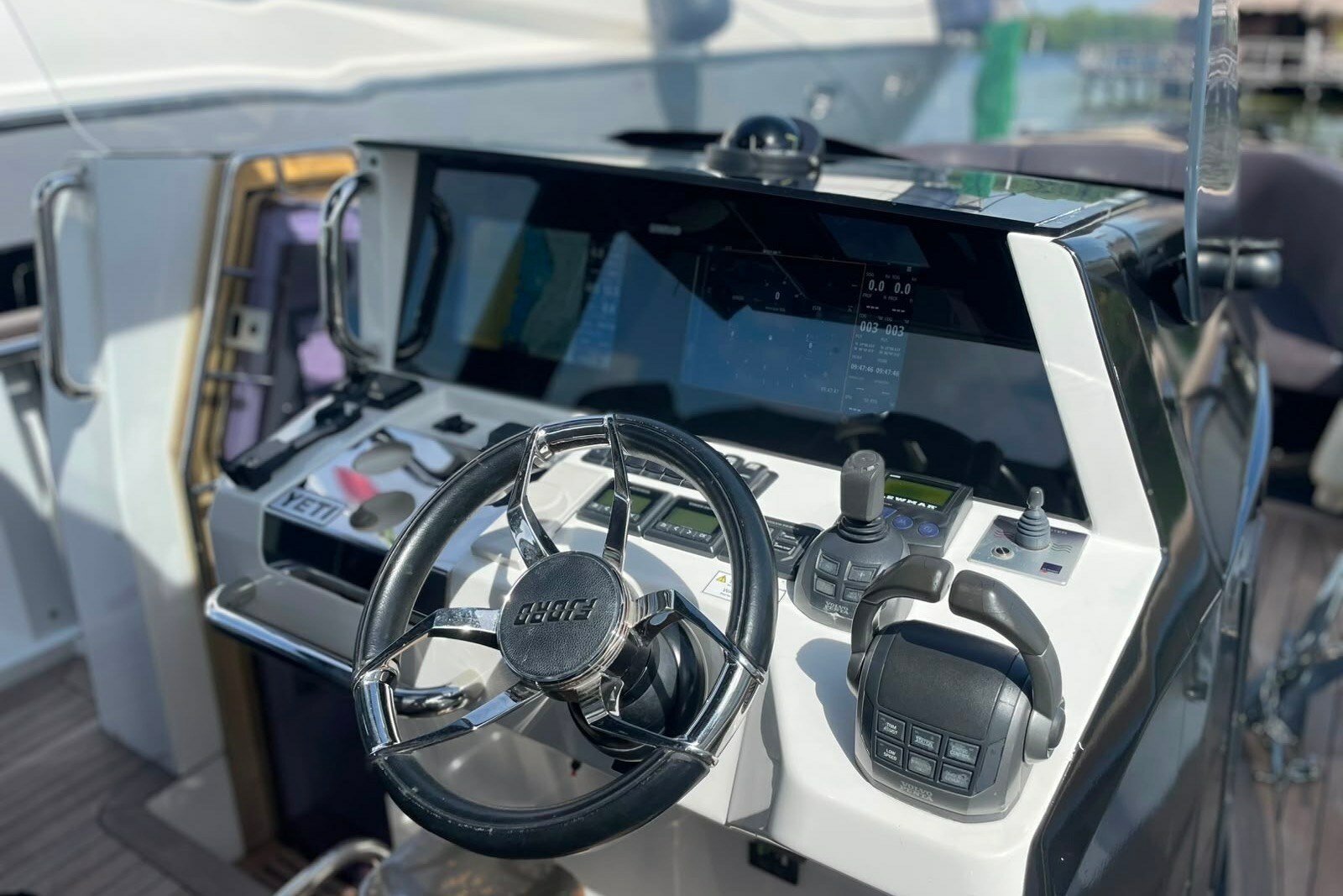 2021 Fjord 38 Open