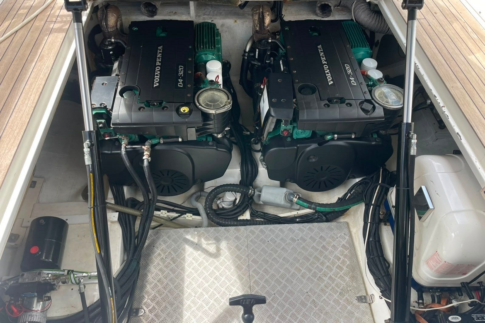 2021 Fjord 38 Open