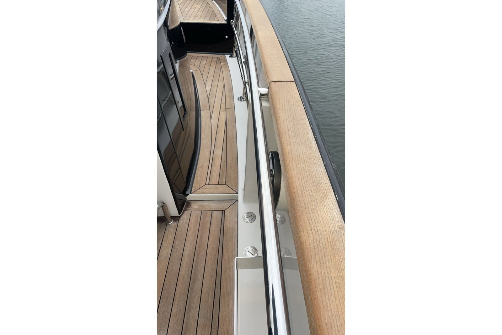 2021 Fjord 38 Open