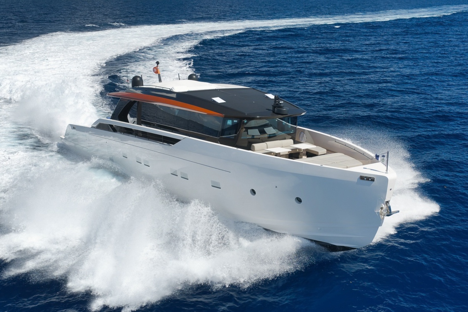 2026 Sanlorenzo SP92