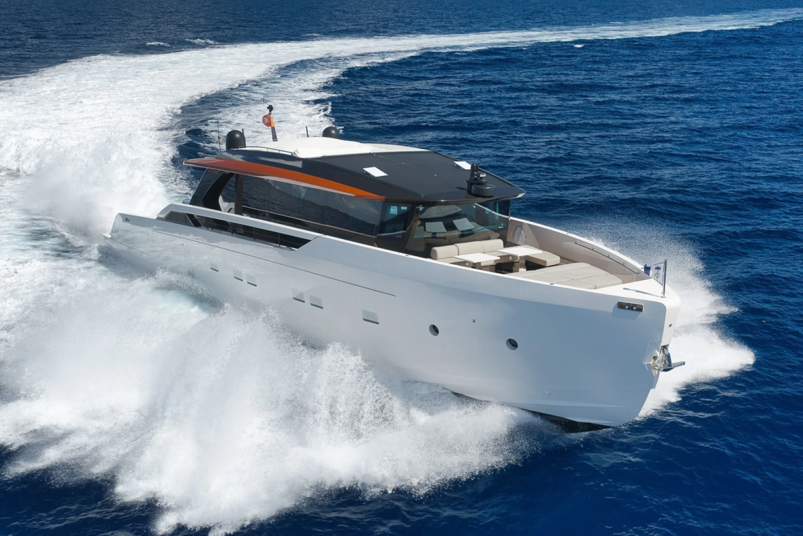 2026 Sanlorenzo SP92