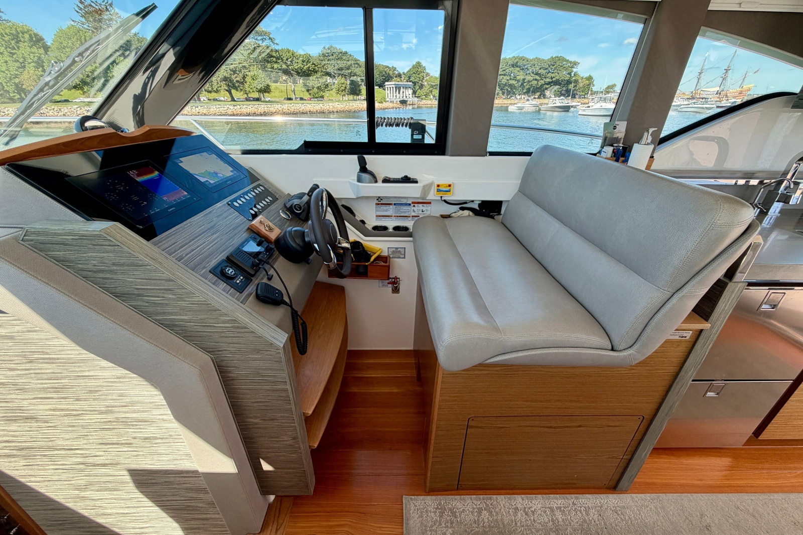 2020 Tiara Yachts C39 Coupe