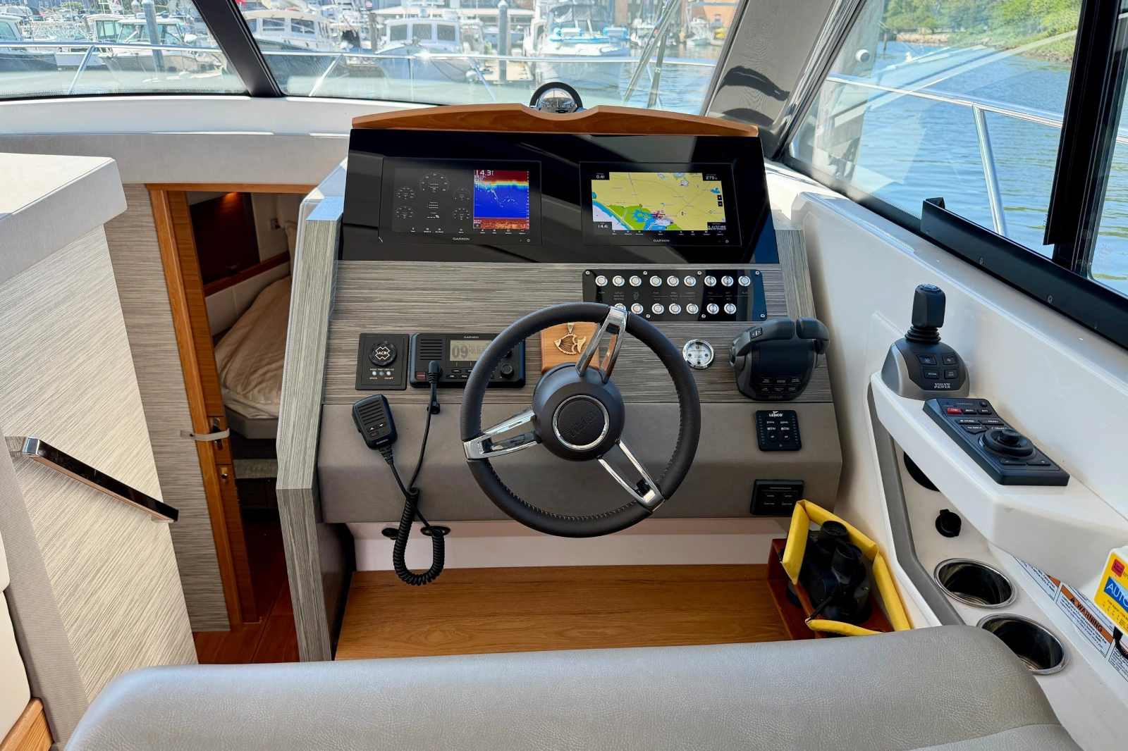 2020 Tiara Yachts C39 Coupe