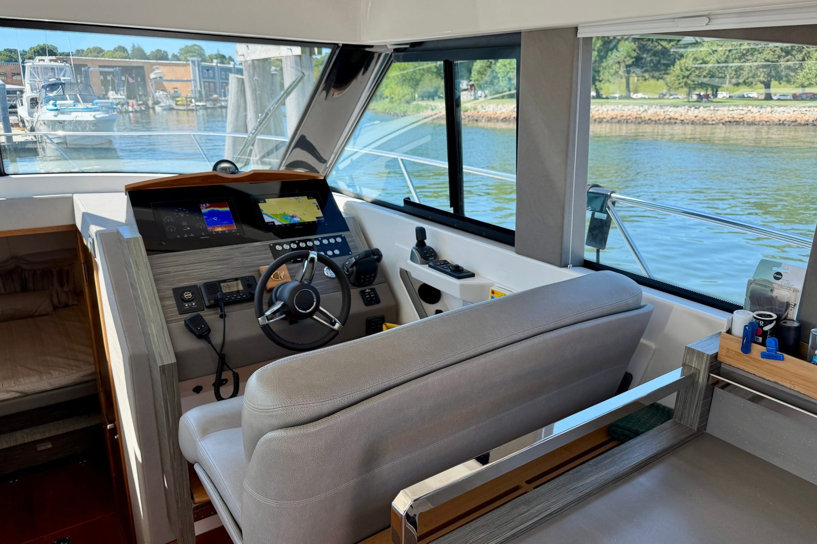 2020 Tiara Yachts C39 Coupe