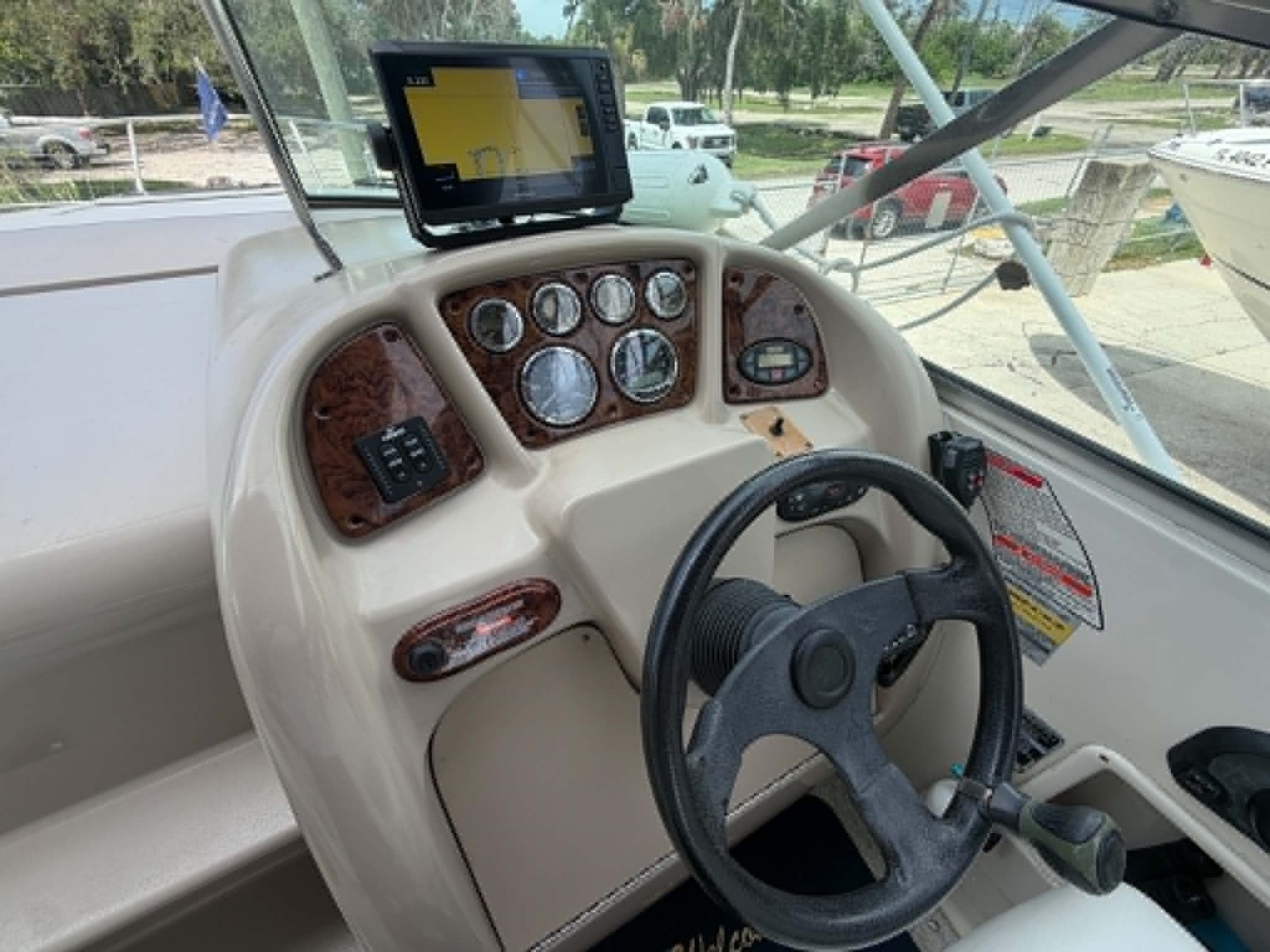 2004 Sea Ray 240 Sundancer