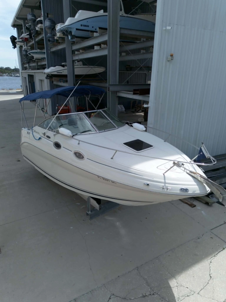 2004 Sea Ray 240 Sundancer