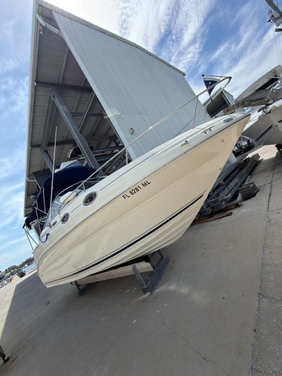 2004 Sea Ray 240 Sundancer