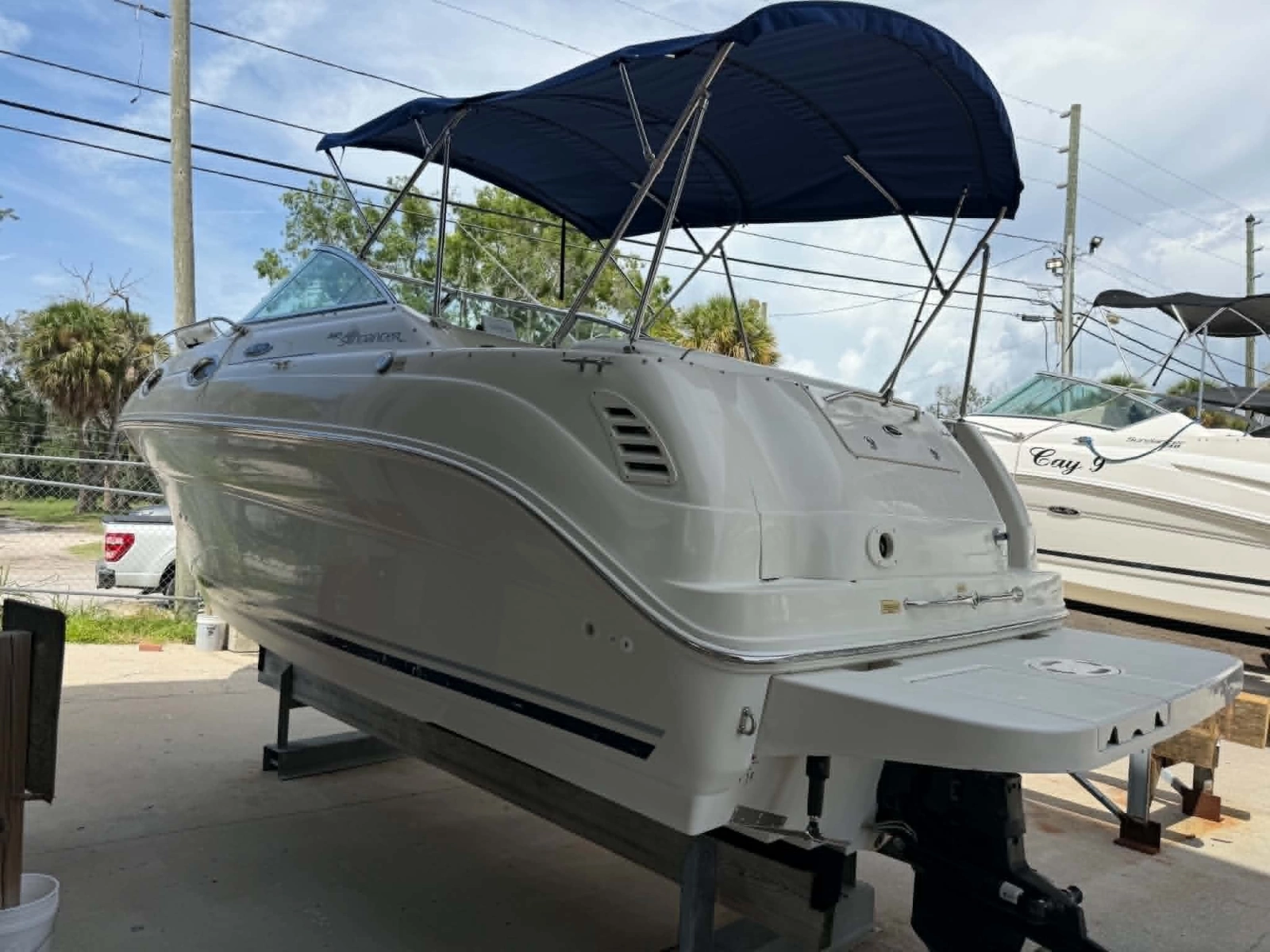 2004 Sea Ray 240 Sundancer
