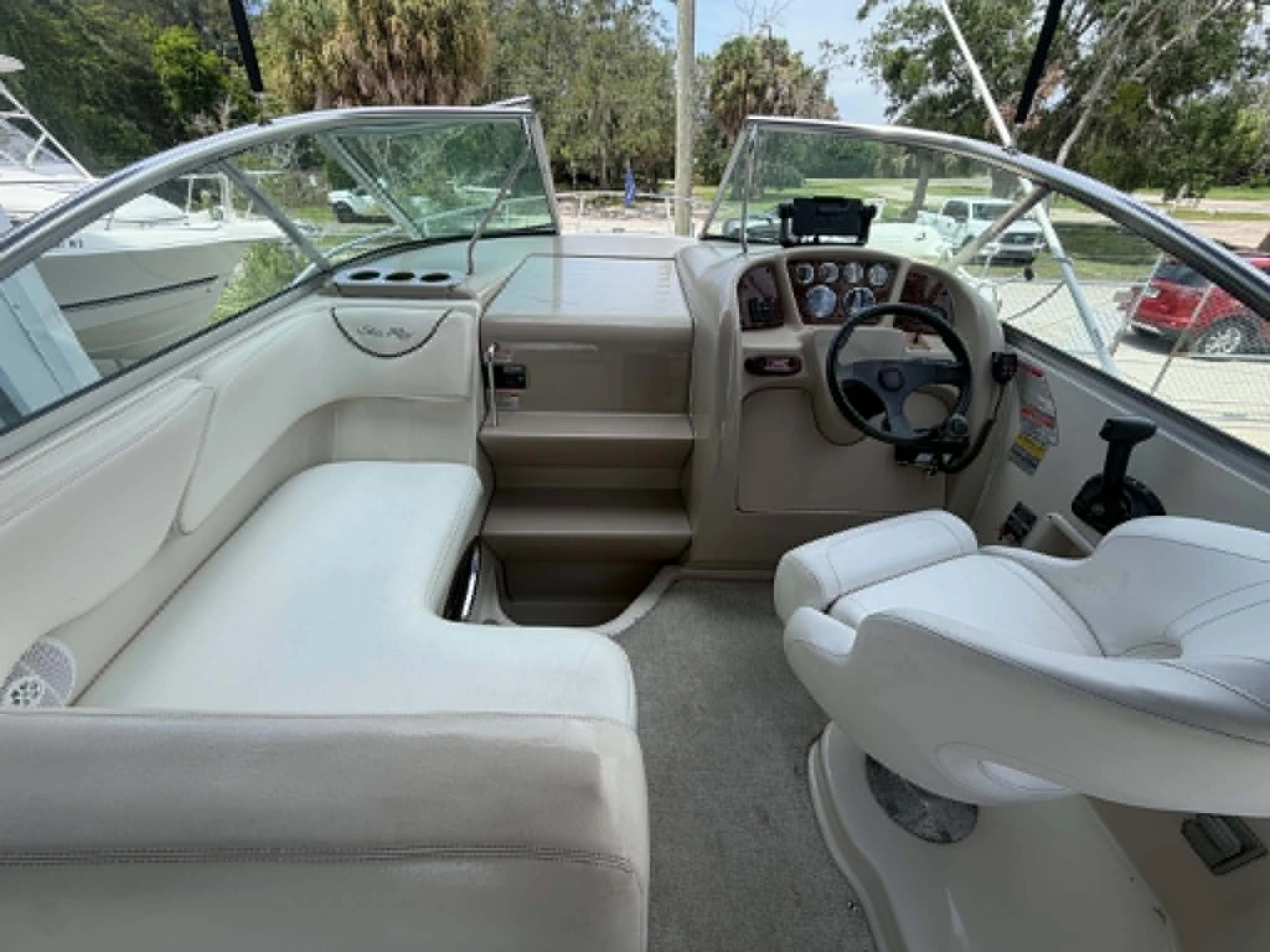 2004 Sea Ray 240 Sundancer
