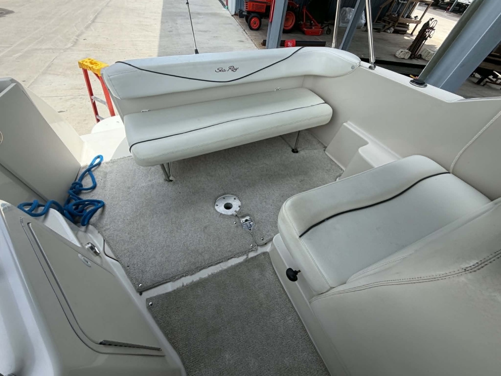 2004 Sea Ray 240 Sundancer