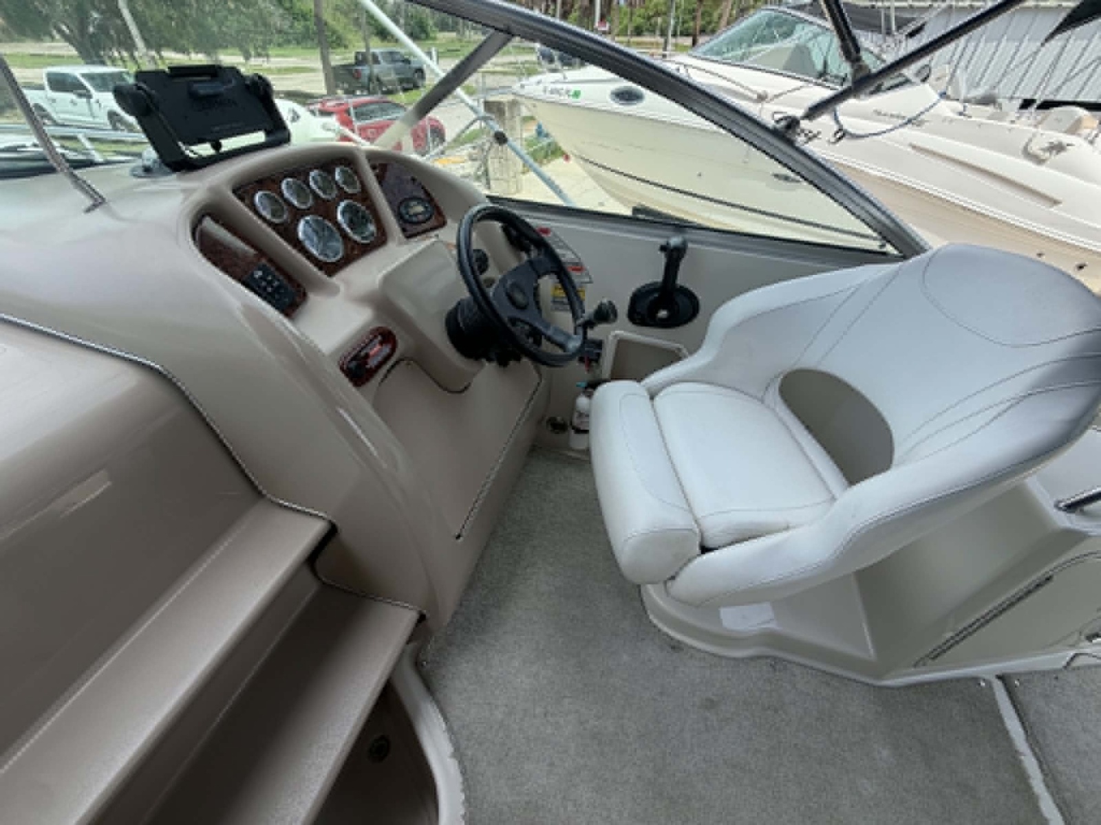 2004 Sea Ray 240 Sundancer