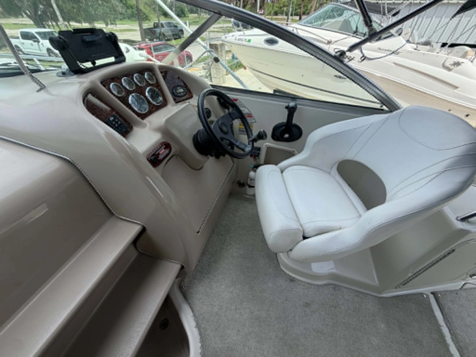 2004 Sea Ray 240 Sundancer