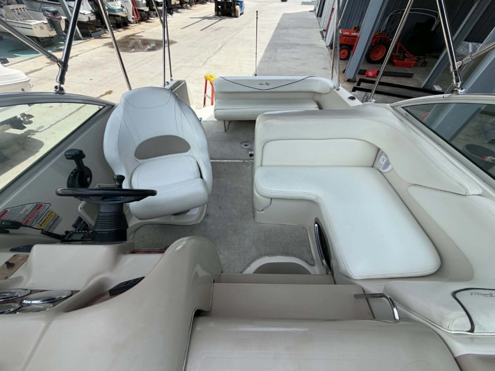 2004 Sea Ray 240 Sundancer
