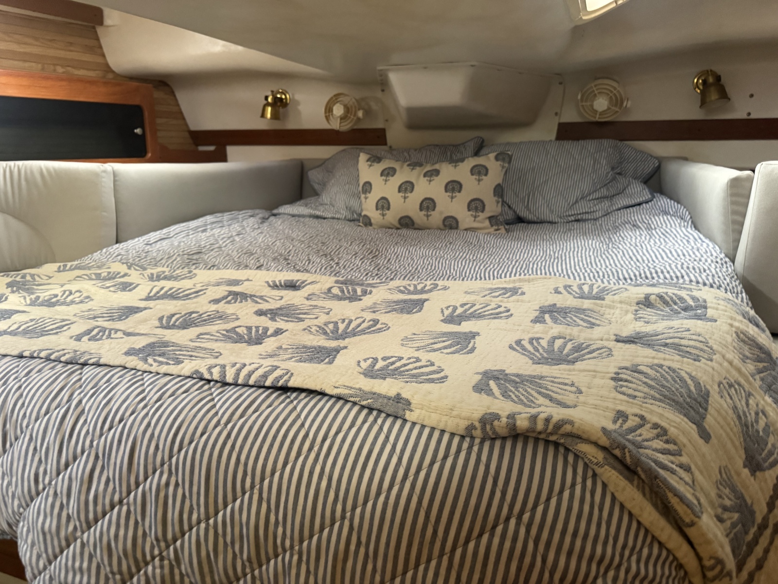 1998 Catalina 380