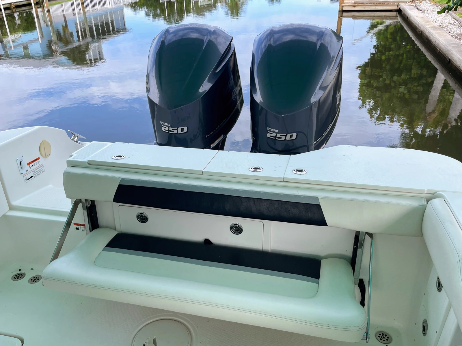 2013 Wellcraft 30 Scarab Sport