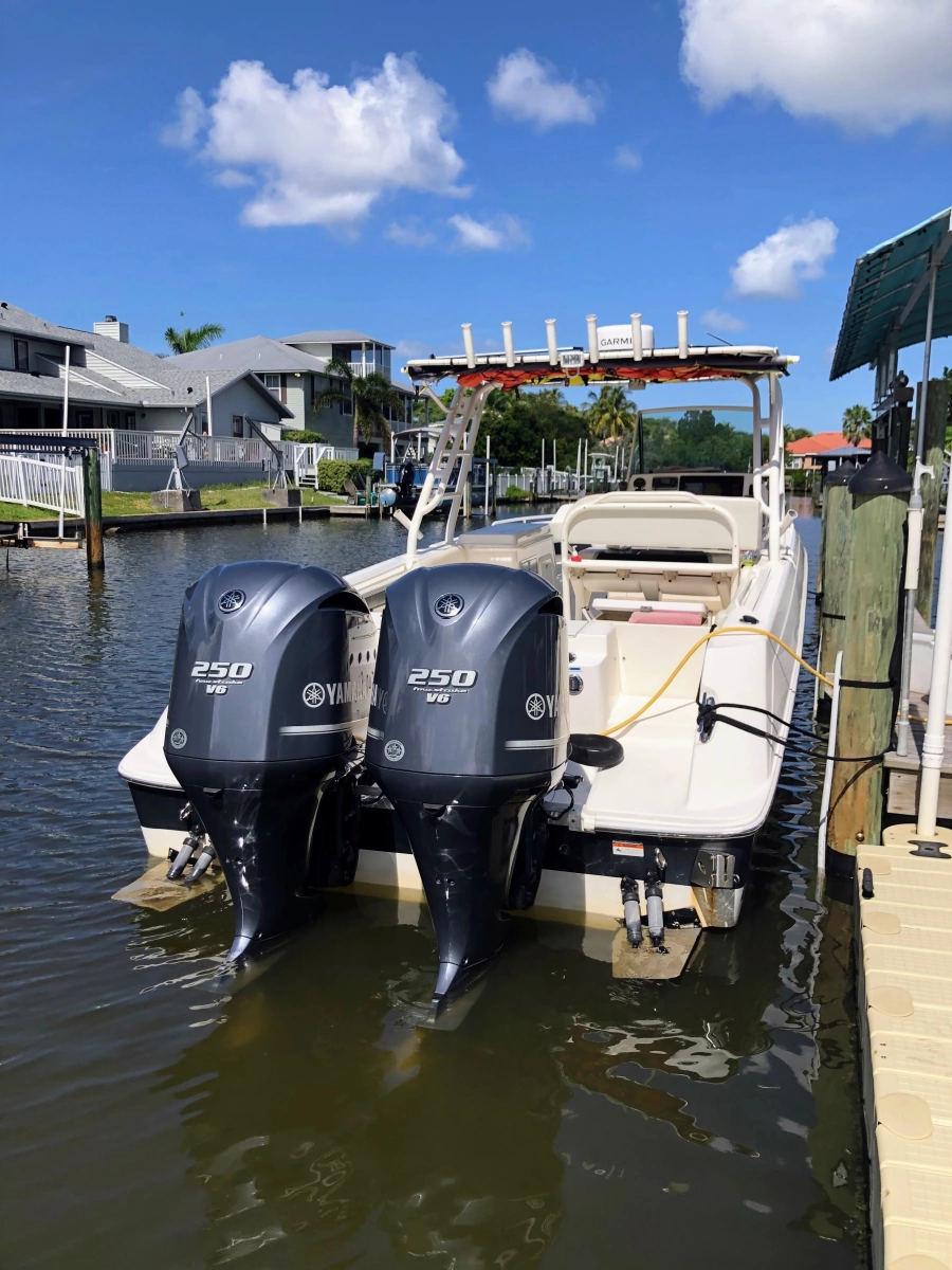 2013 Wellcraft 30 Scarab Sport