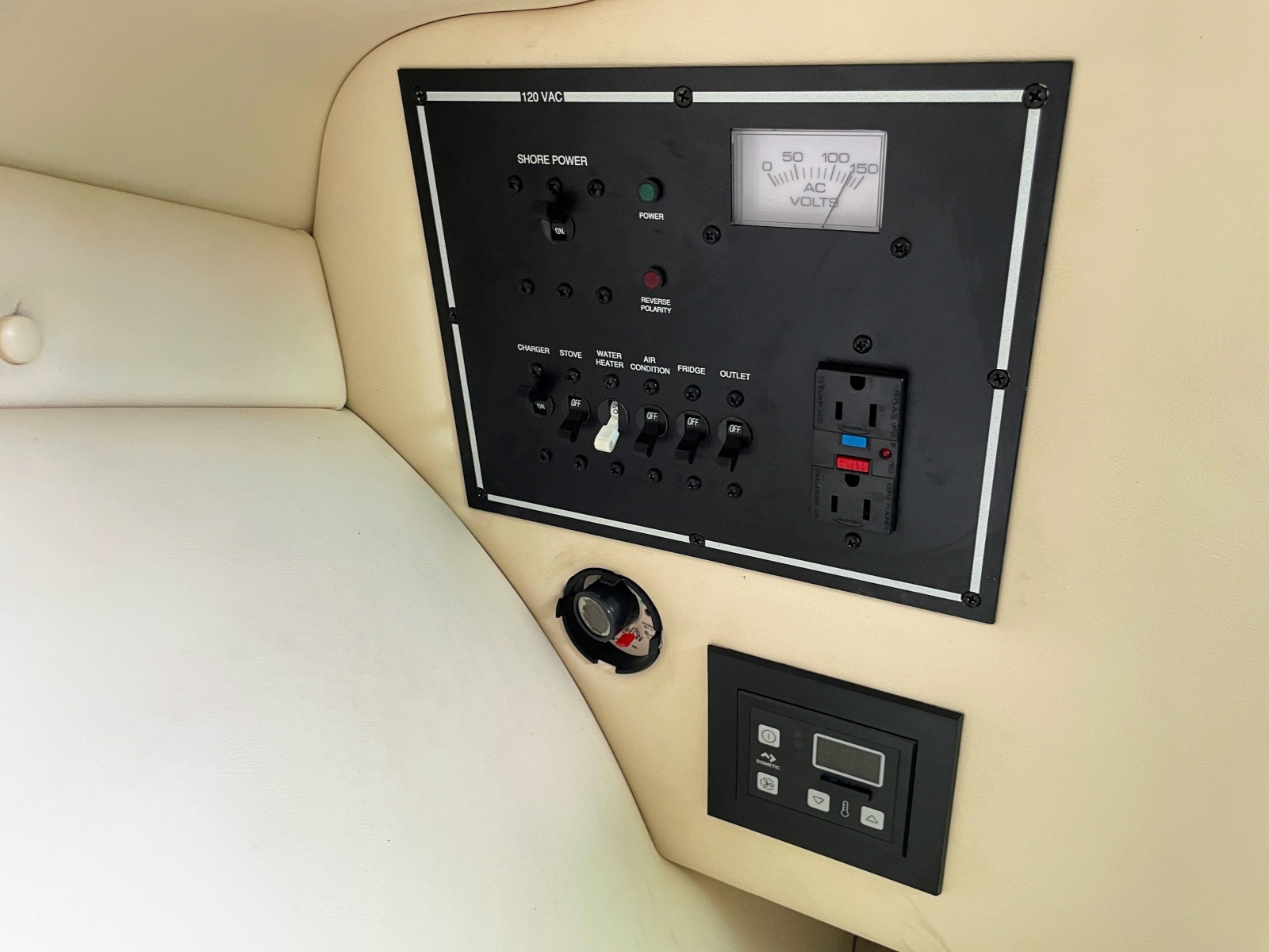 2013 Wellcraft 30 Scarab Sport