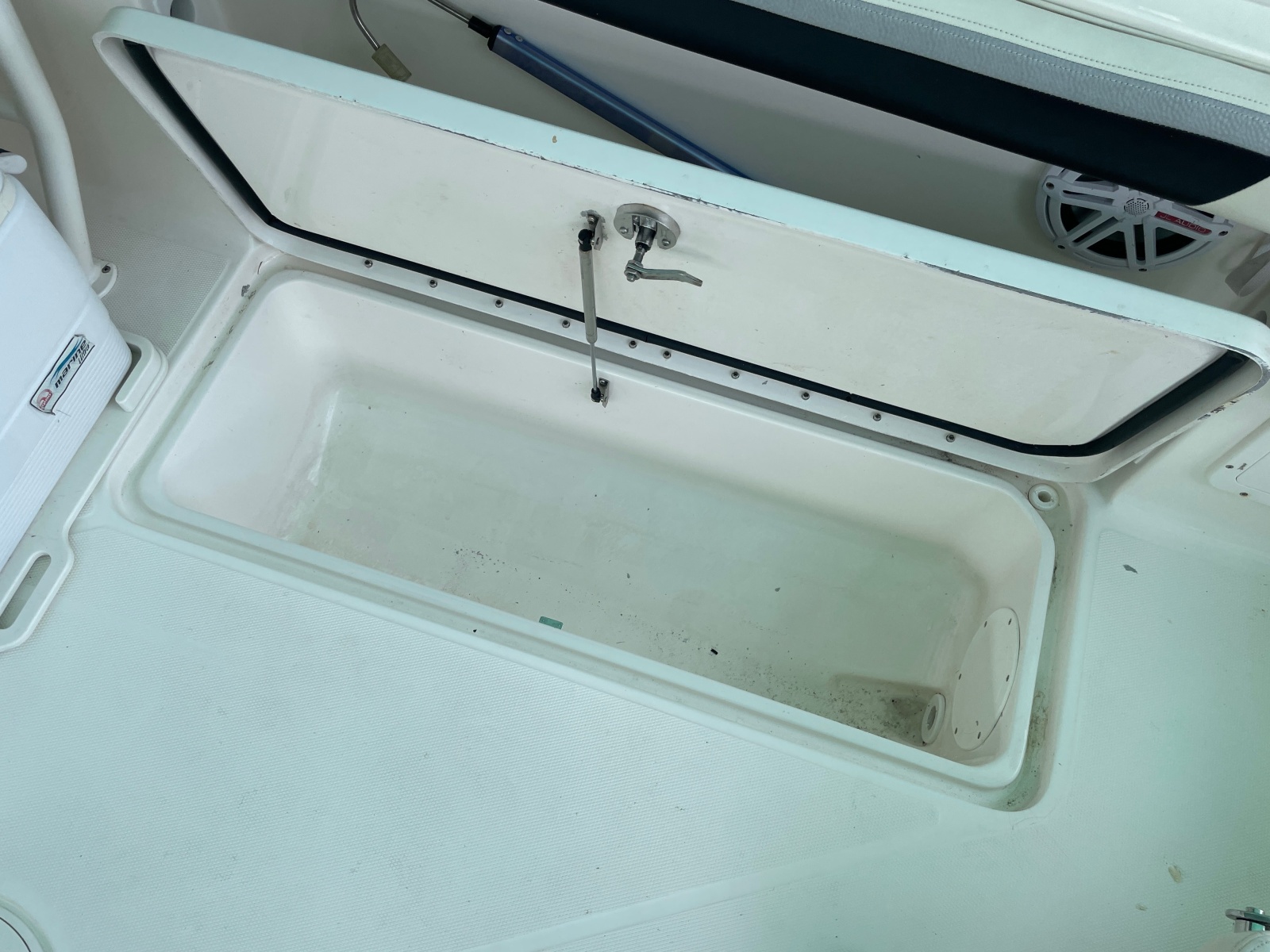 2013 Wellcraft 30 Scarab Sport