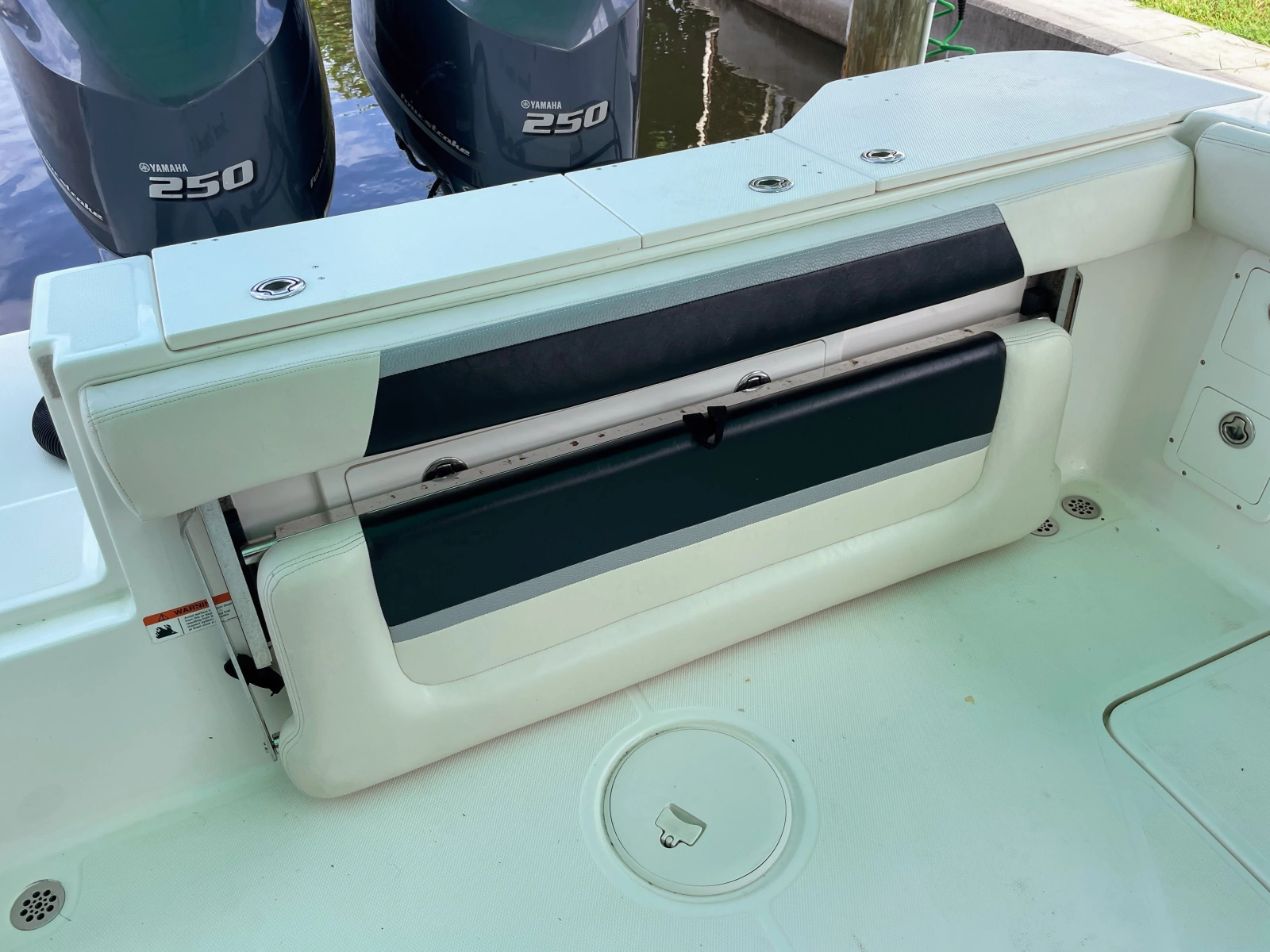 2013 Wellcraft 30 Scarab Sport