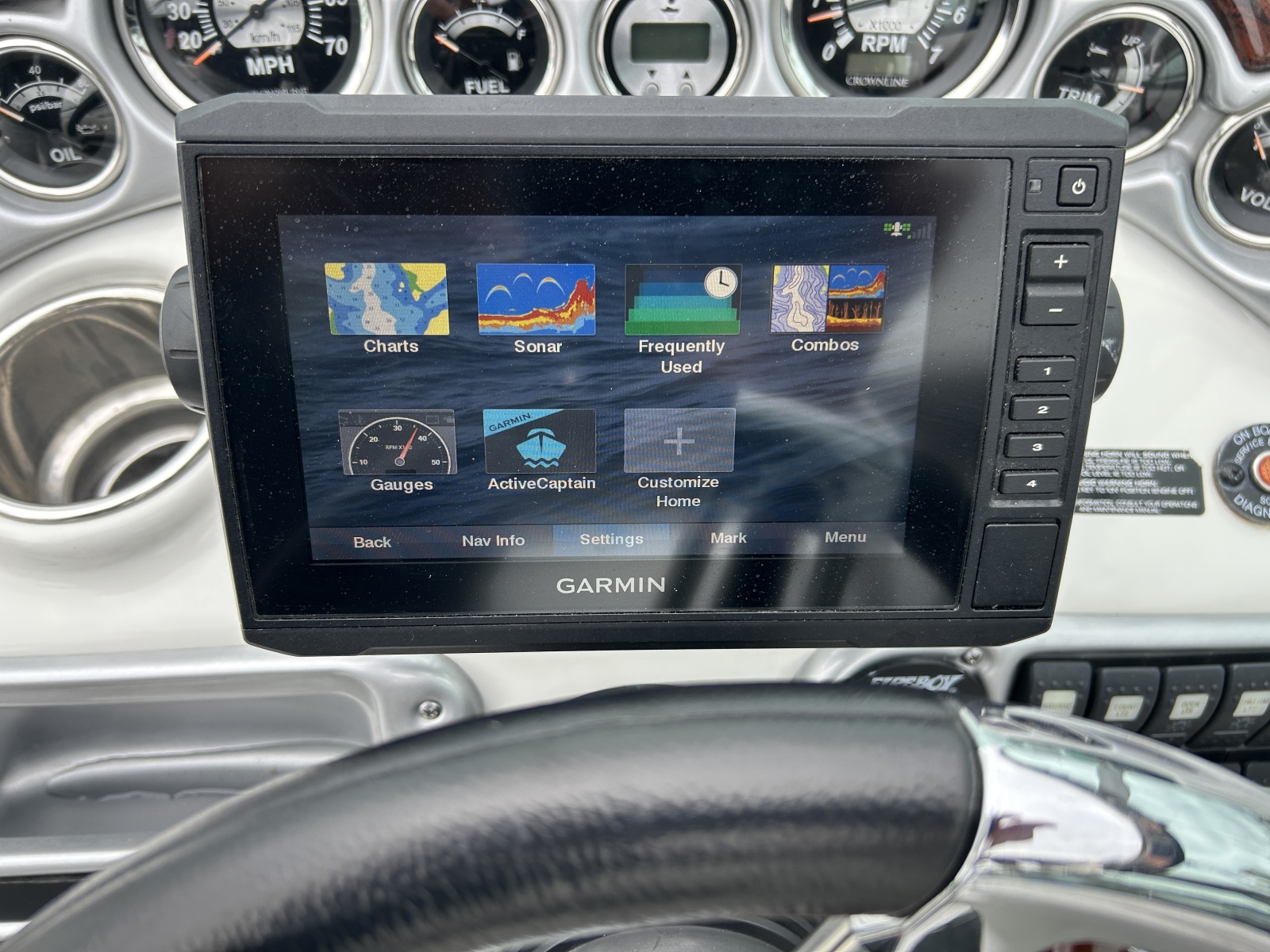 2014 Crownline 