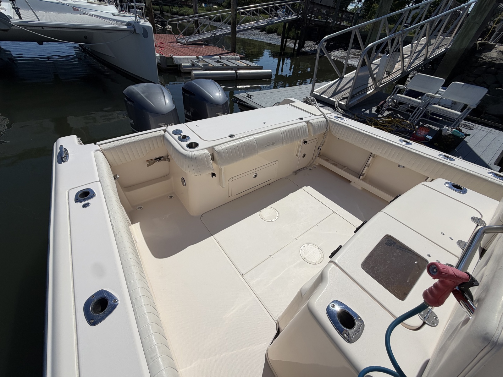 2011 Grady-White 306 Canyon