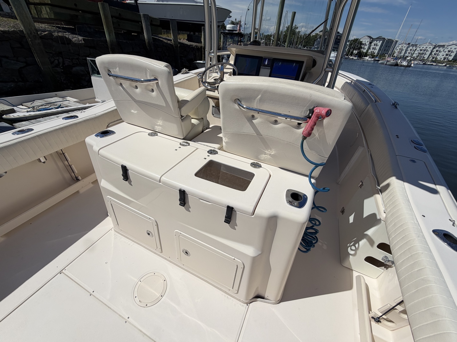 2011 Grady-White 306 Canyon