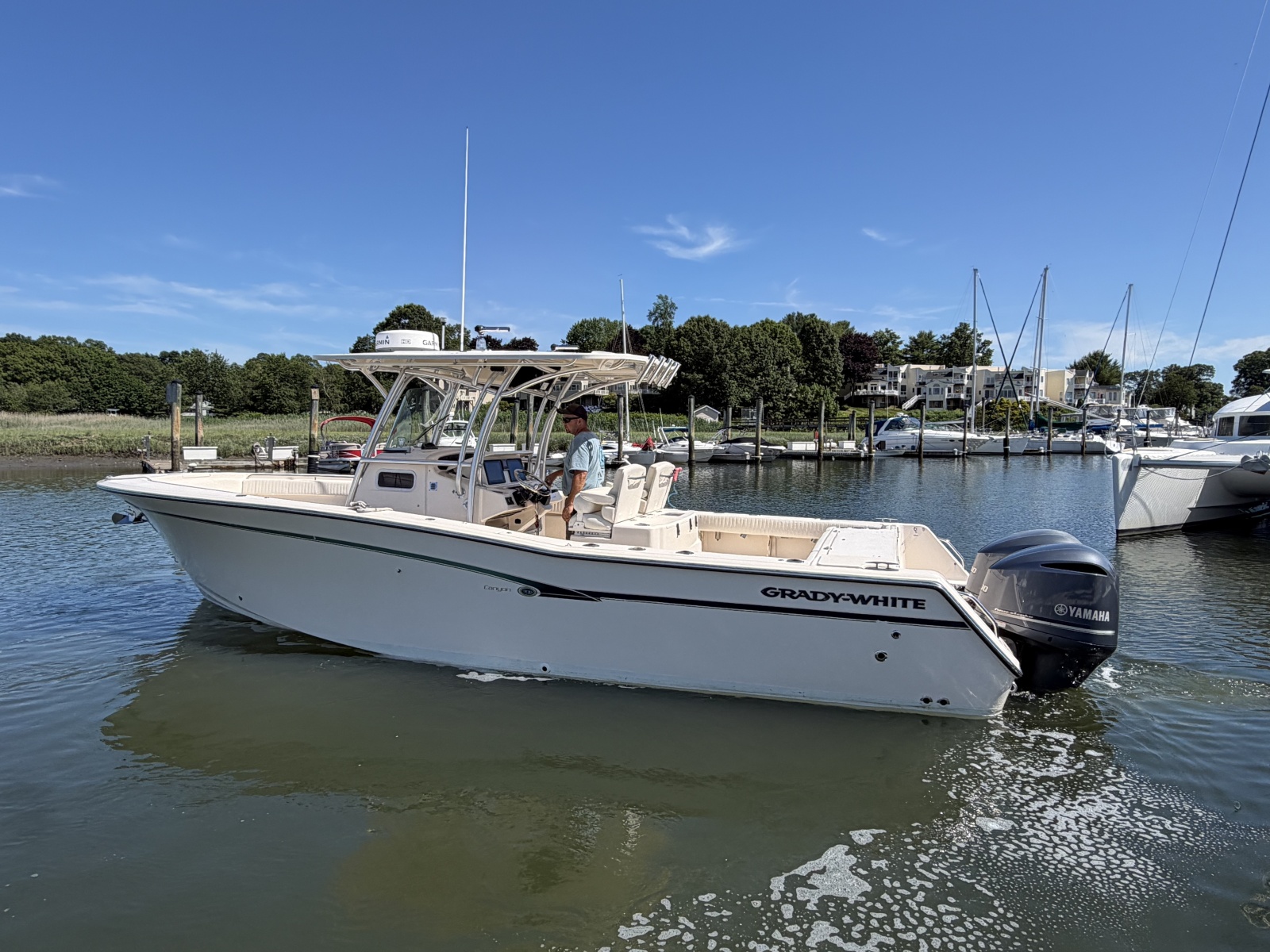 2011 Grady-White 306 Canyon