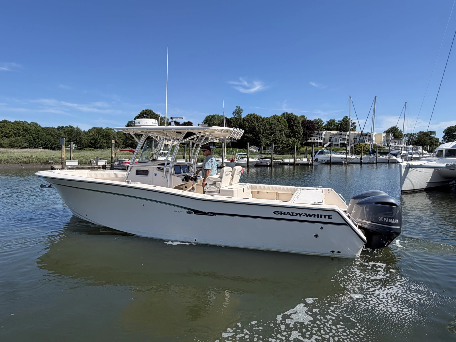 2011 Grady-White 306 Canyon