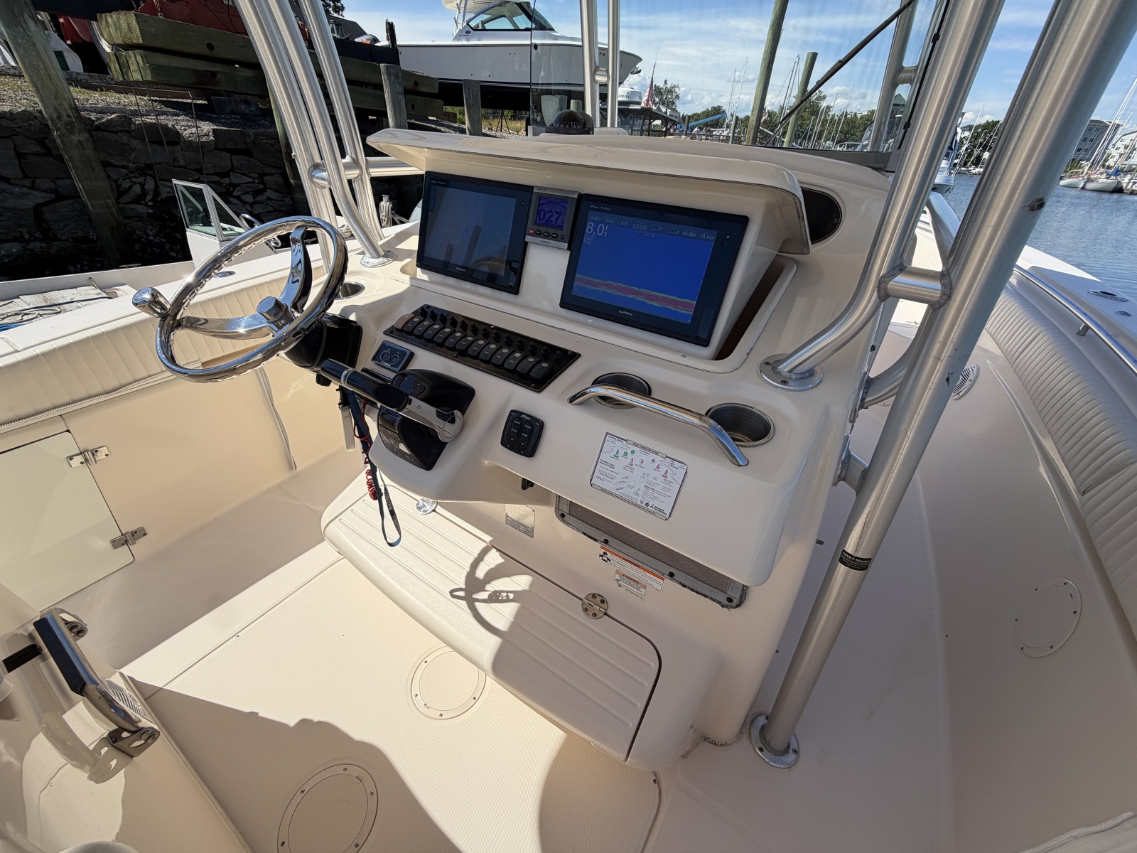 2011 Grady-White 306 Canyon