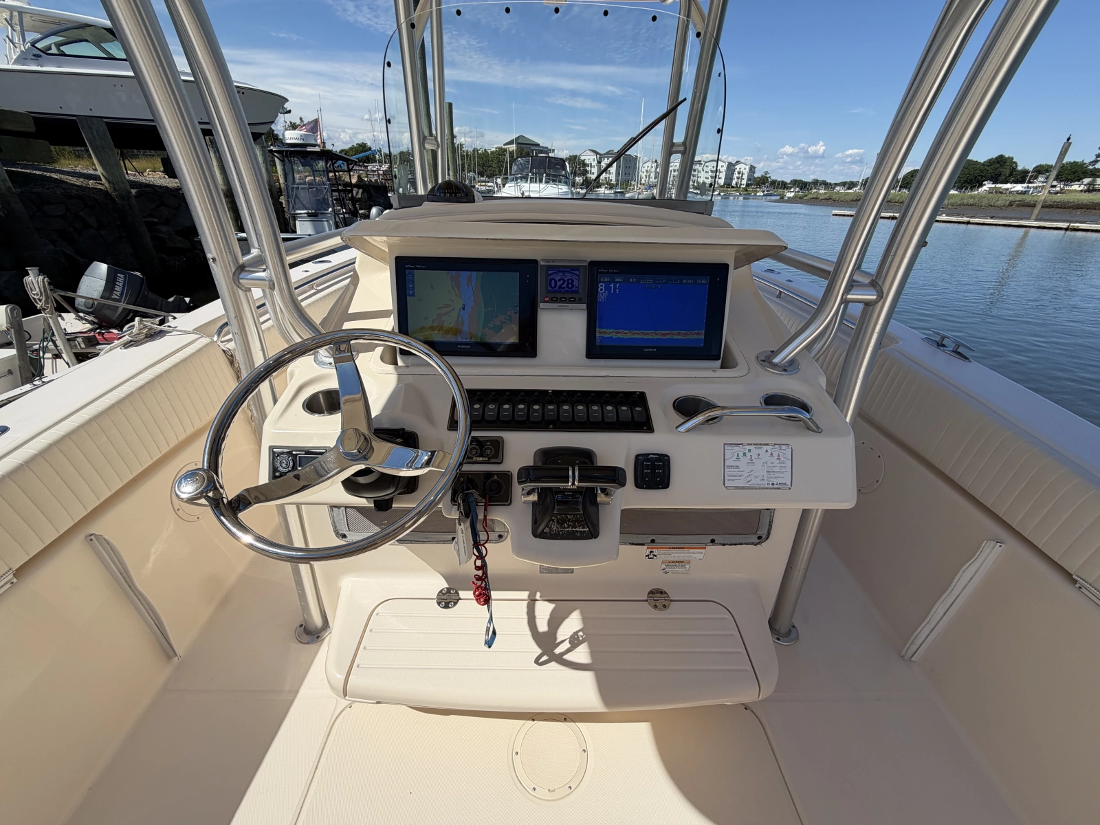 2011 Grady-White 306 Canyon