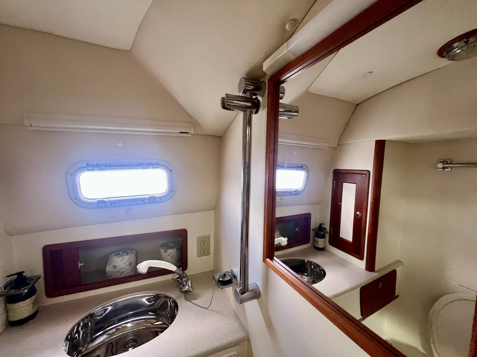 2001 Little Harbor Whisper Jet 38 Prop
