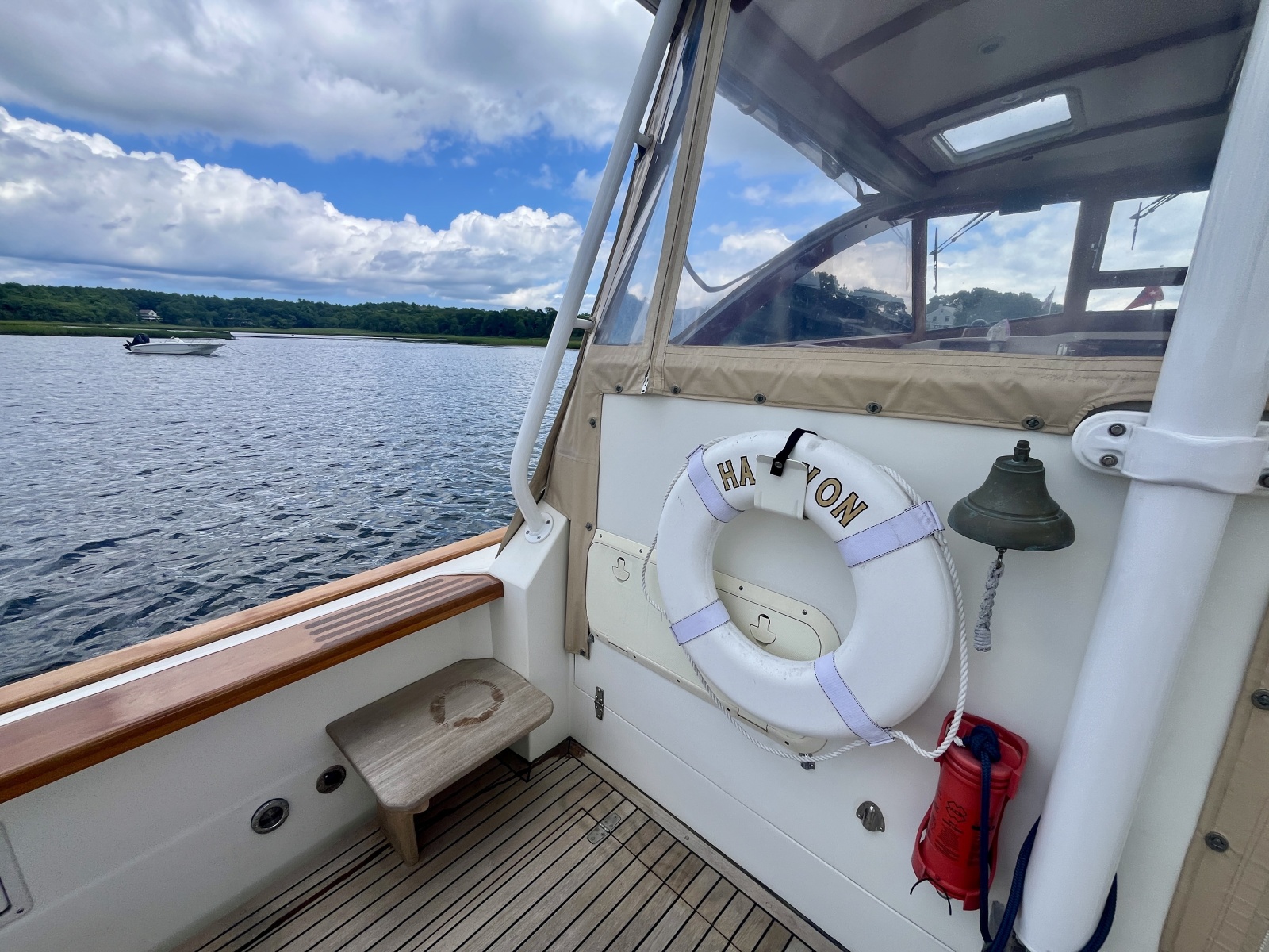 2001 Little Harbor Whisper Jet 38 Prop