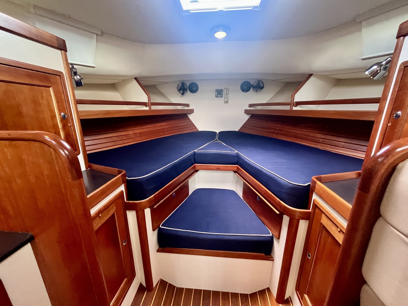 2001 Little Harbor Whisper Jet 38 Prop