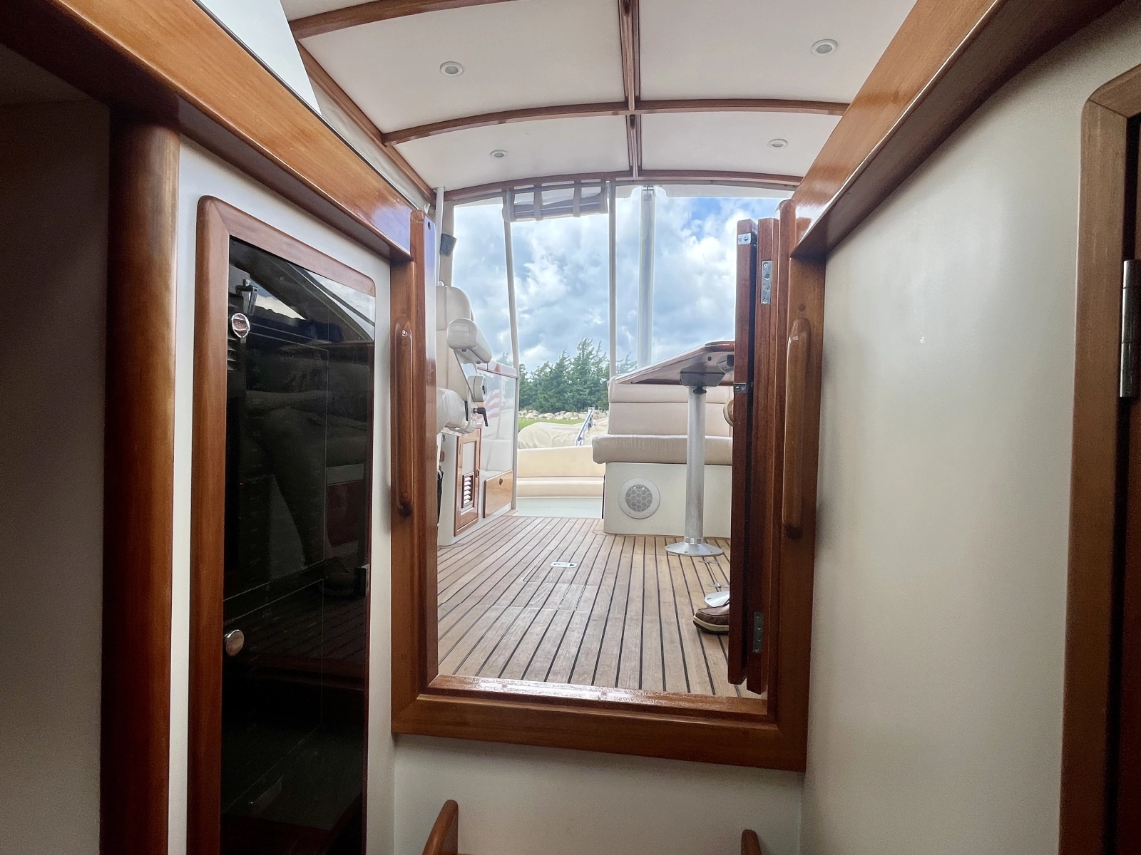 2001 Little Harbor Whisper Jet 38 Prop