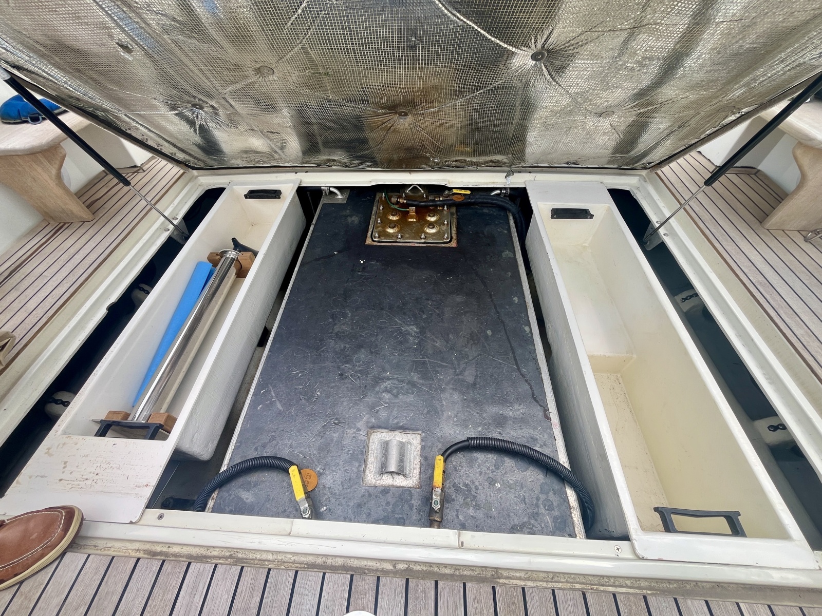 2001 Little Harbor Whisper Jet 38 Prop