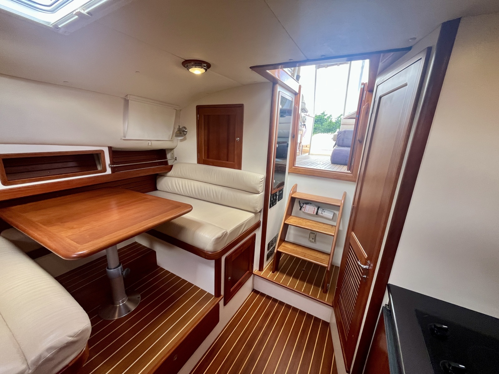2001 Little Harbor Whisper Jet 38 Prop