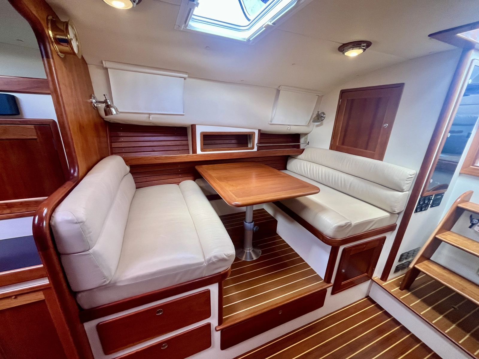2001 Little Harbor Whisper Jet 38 Prop