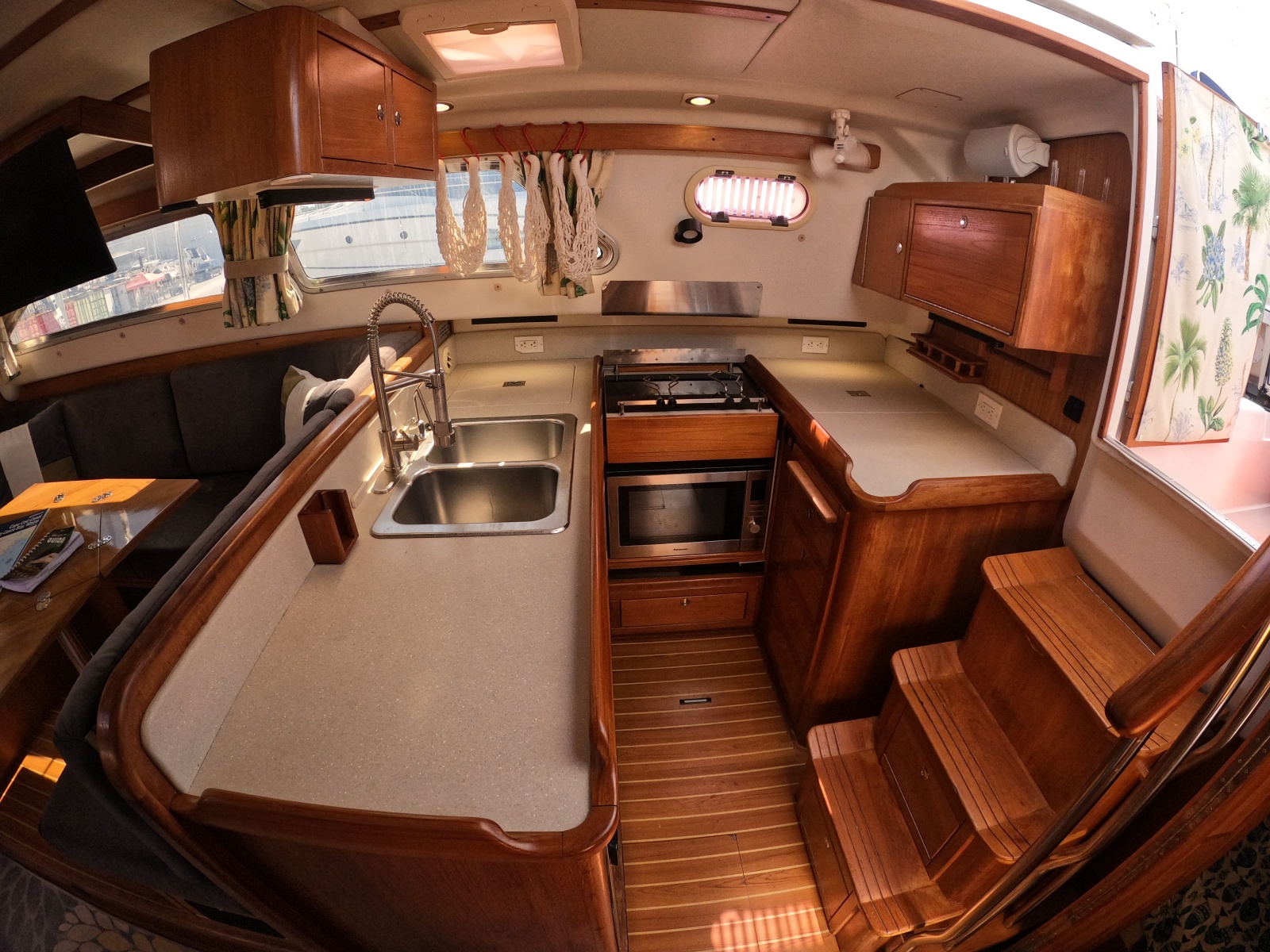 2005 Catalina Morgan 
