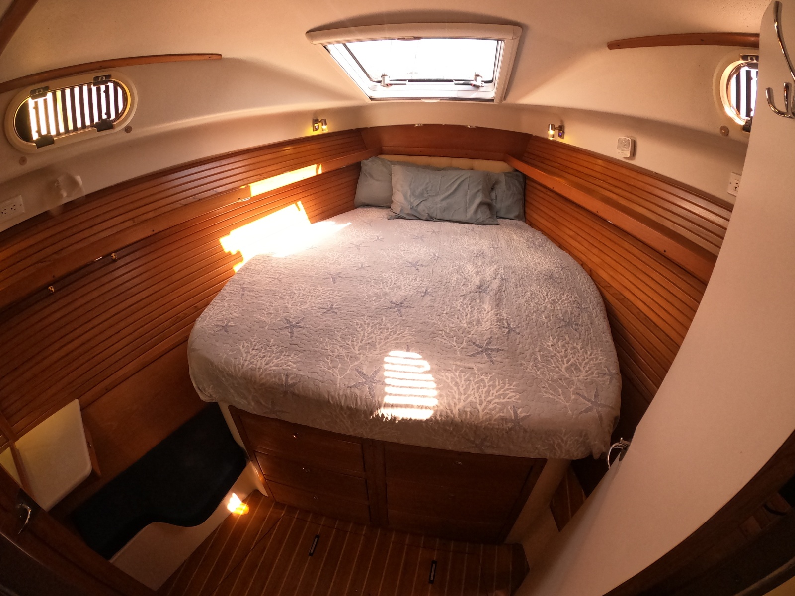 2005 Catalina Morgan 