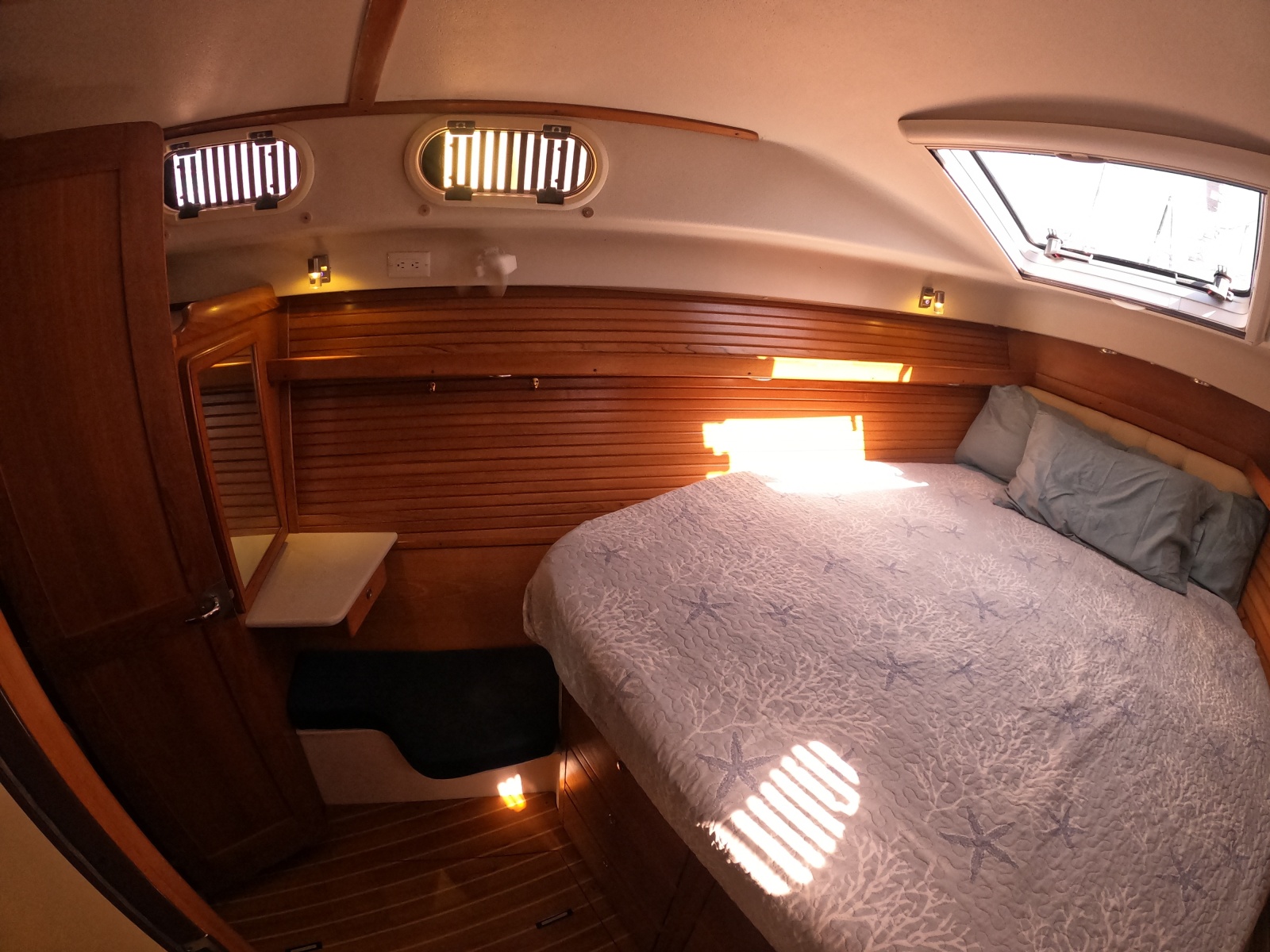 2005 Catalina Morgan 