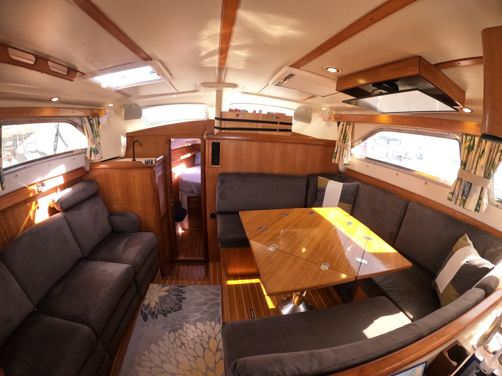 2005 Catalina Morgan 