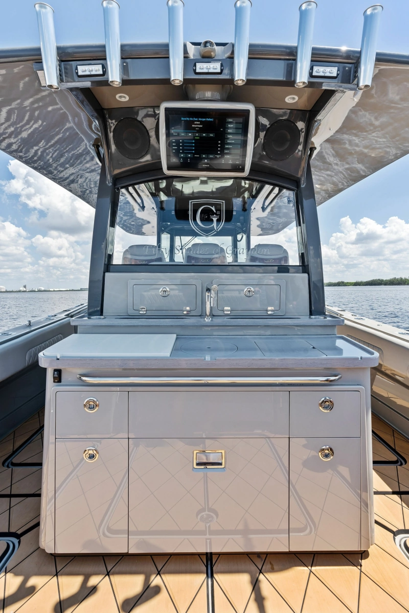 2023 HCB 42 Lujo