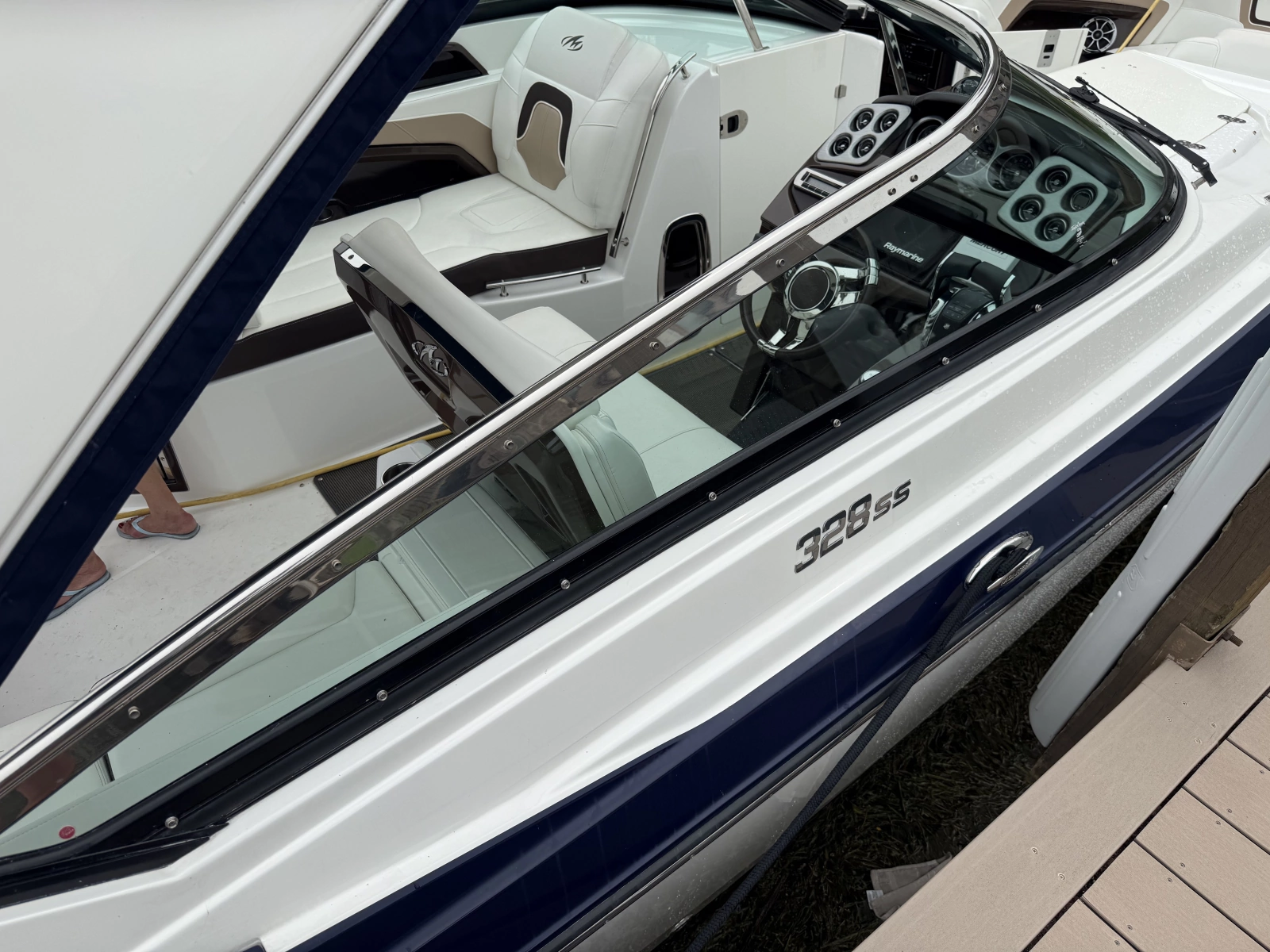 2016 Monterey 328SS
