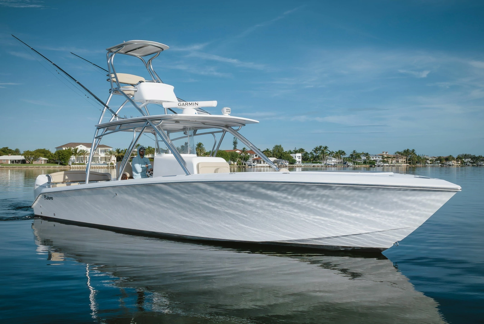 2017 Bahama 37