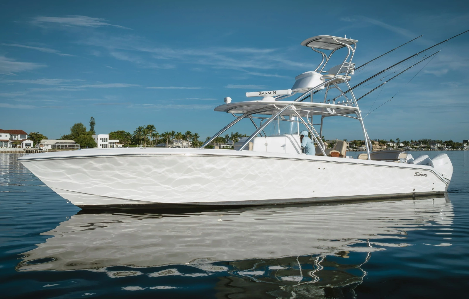 2017 Bahama 37