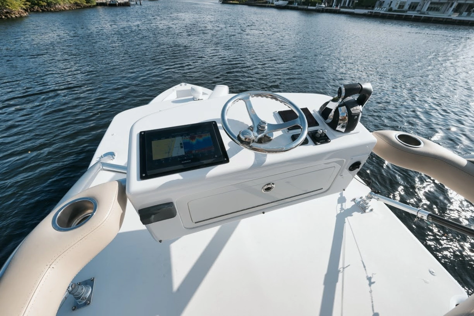 2017 Bahama 37