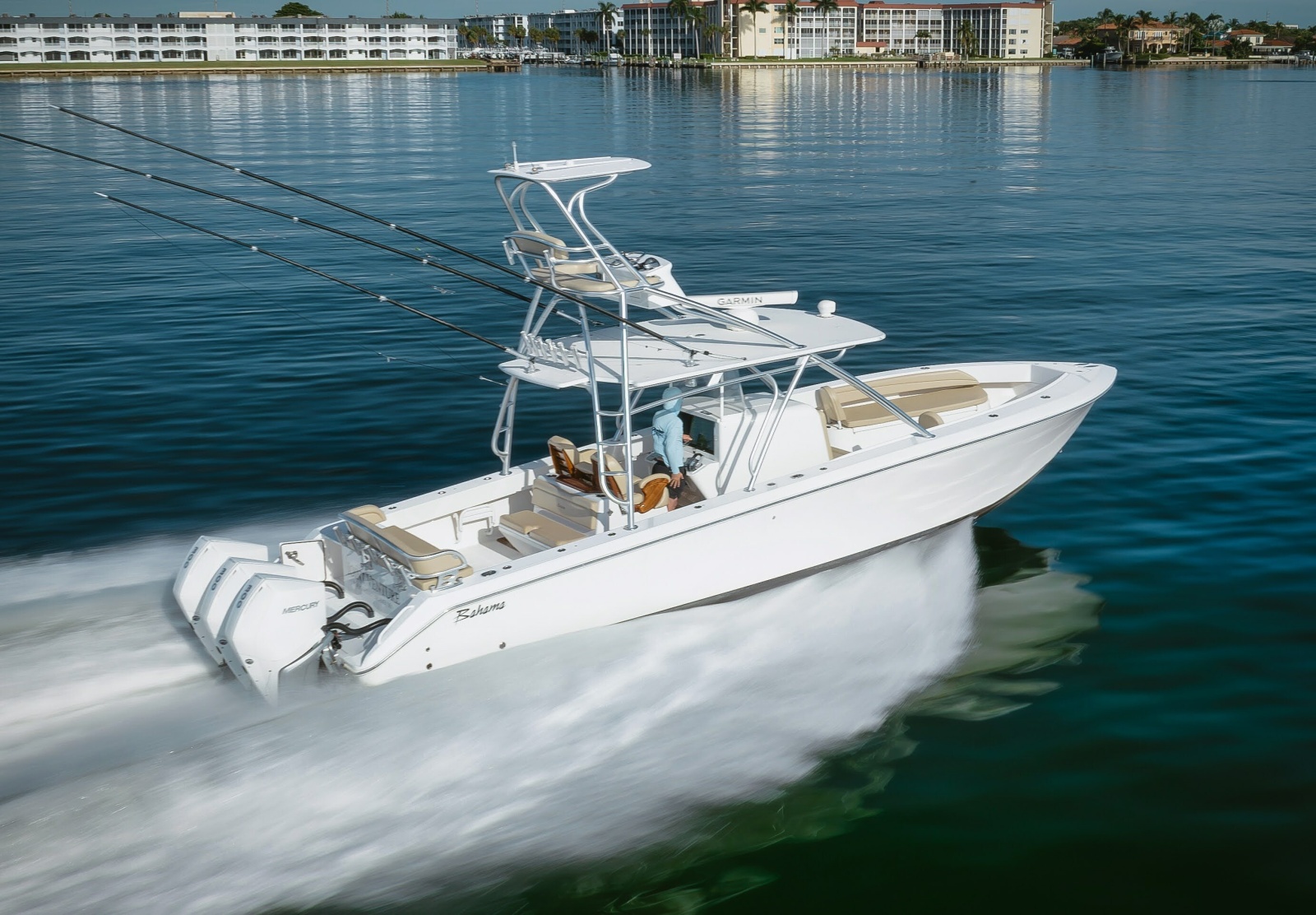 2017 Bahama 37