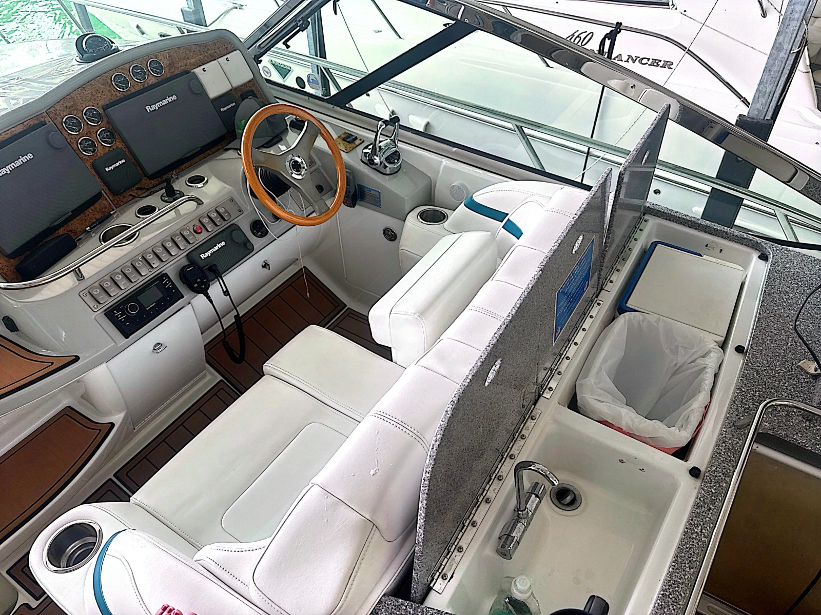2006 Formula 48 Sport Yacht